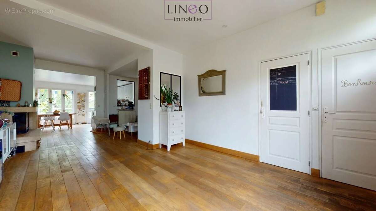 Maison à CHOISY-LE-ROI