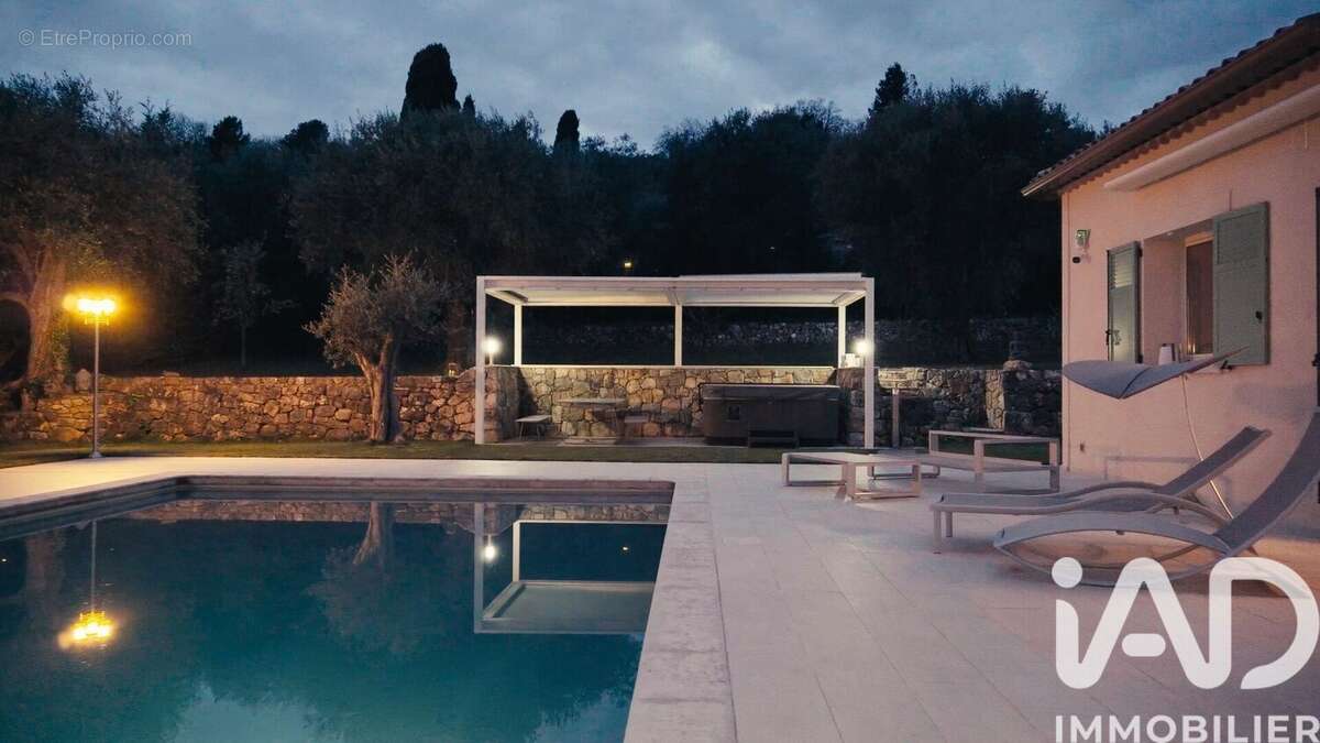 Photo 2 - Maison à GRASSE
