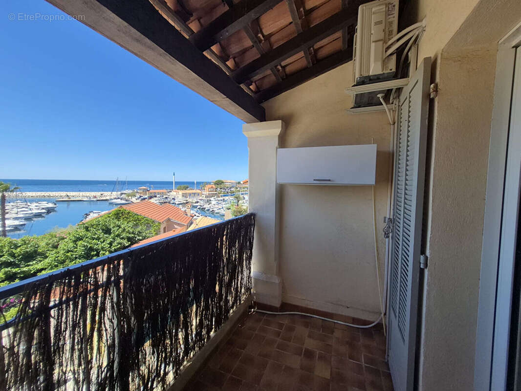 Appartement à SAUSSET-LES-PINS