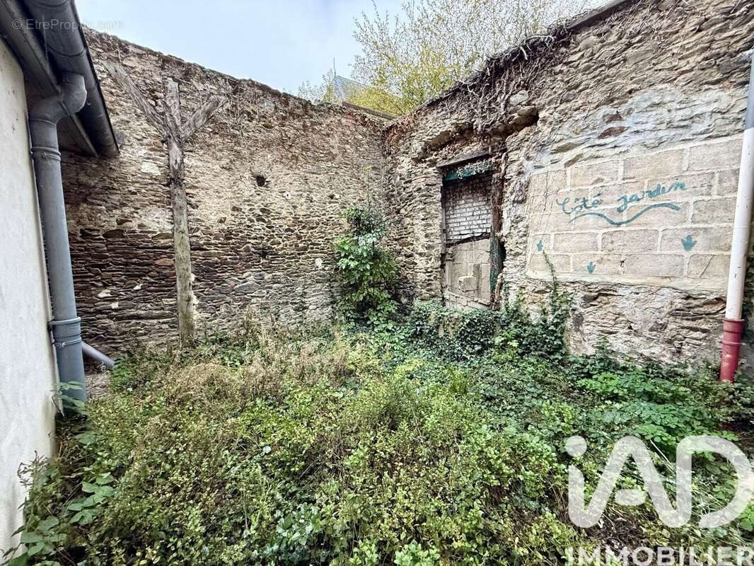 Photo 8 - Appartement à CHATEAU-GONTIER