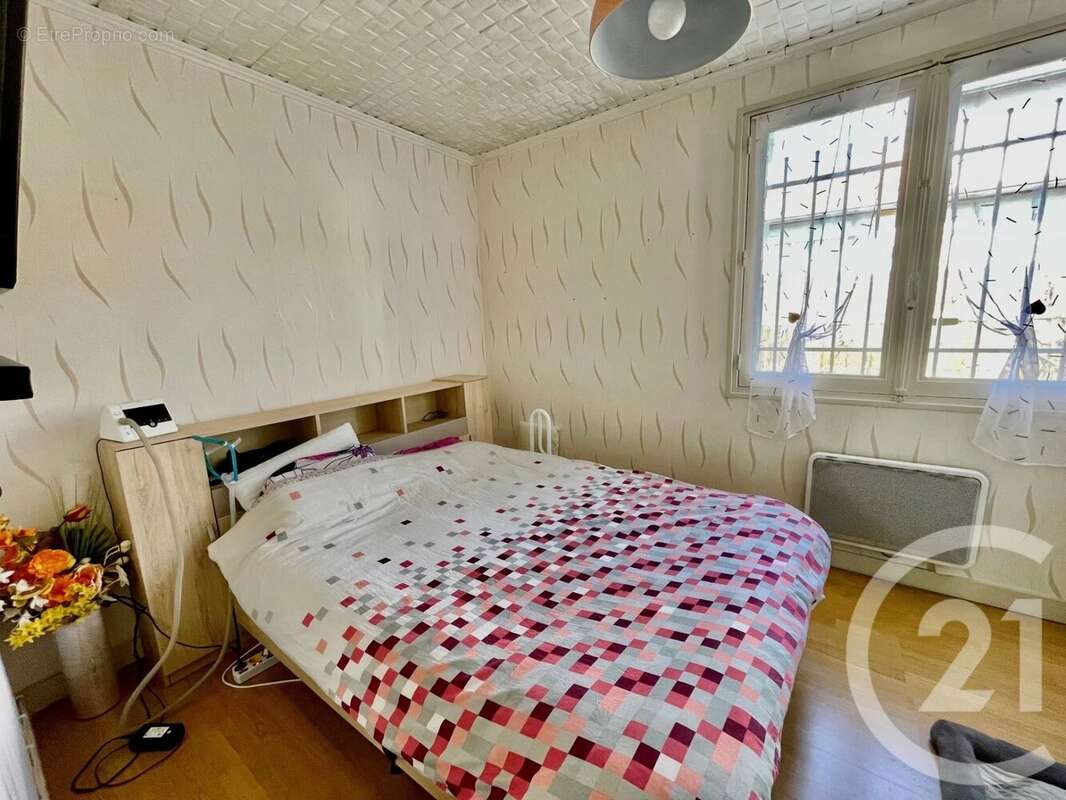 Maison à SAINT-GRATIEN