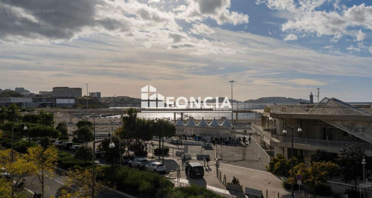 Appartement à MARSEILLE-2E