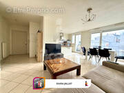 Appartement à FONTAINE