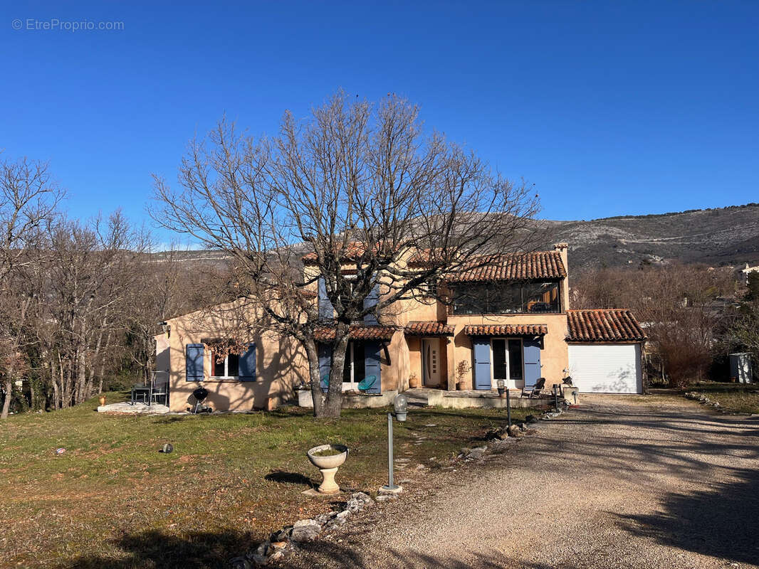 Maison à SAINT-VALLIER-DE-THIEY