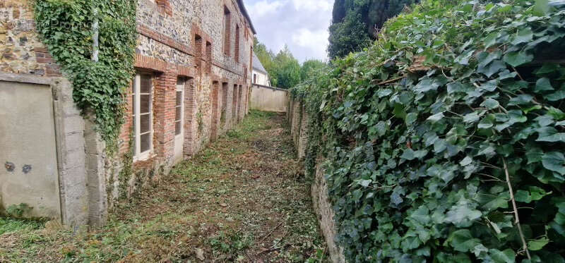 Maison à BEC-DE-MORTAGNE