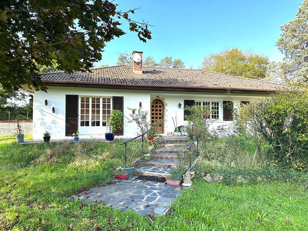 Maison à VAIRE-LE-PETIT