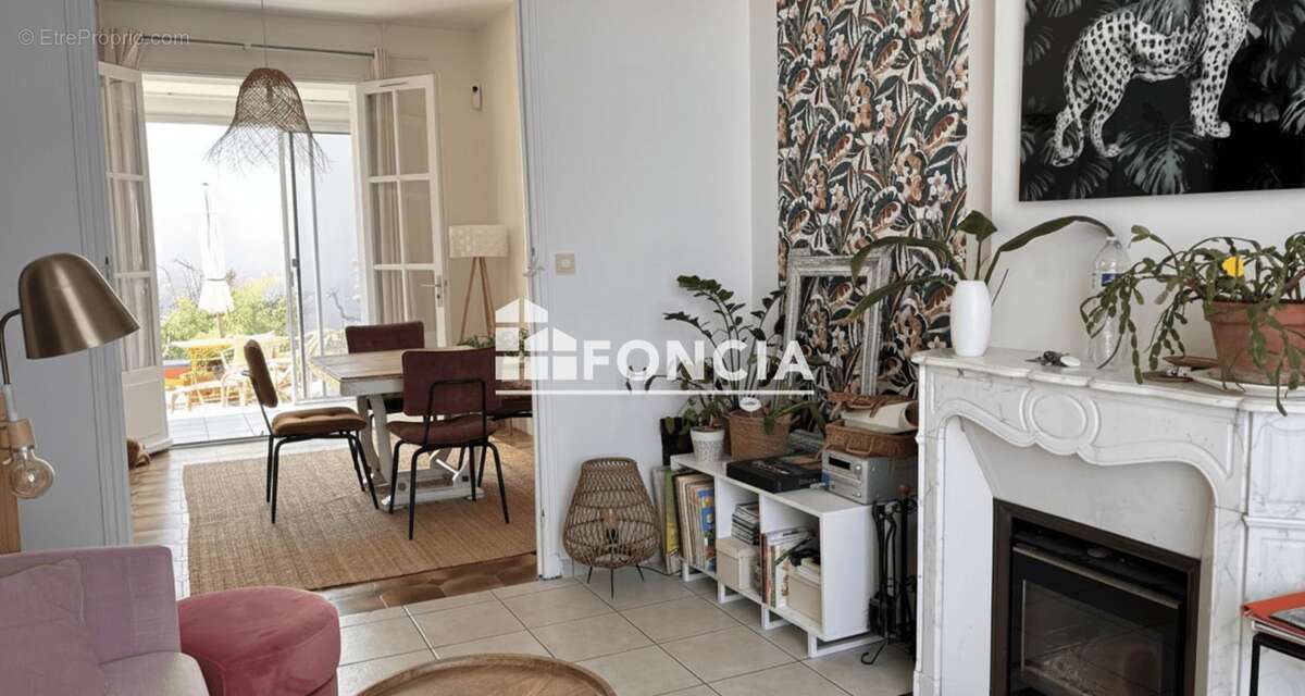 Châtelaillon-Plage, du charme pour cette maison ancienne rénovée - photo 3