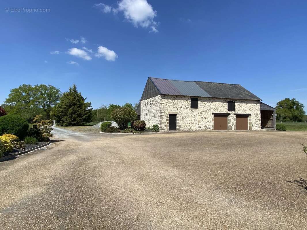 Maison à SAINTE-SUZANNE