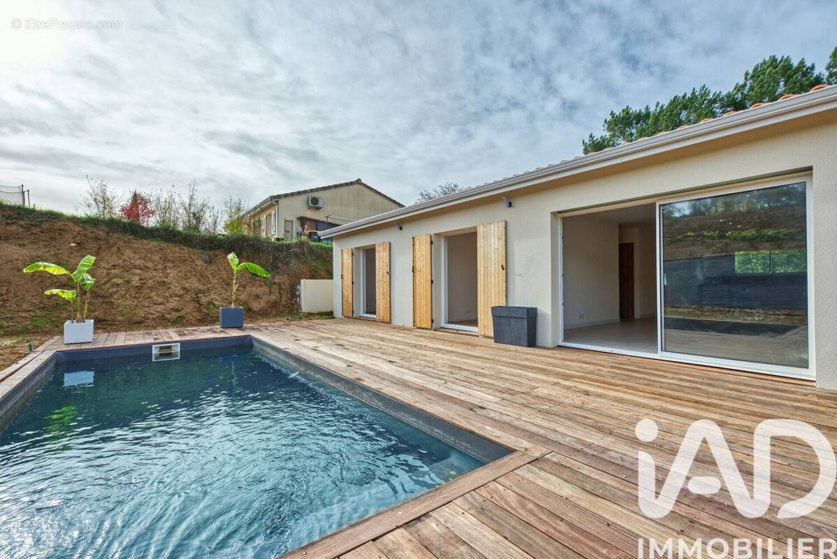 Photo 1 - Maison à VERDELAIS