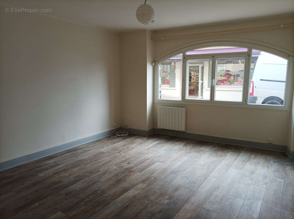 Appartement à DURAVEL