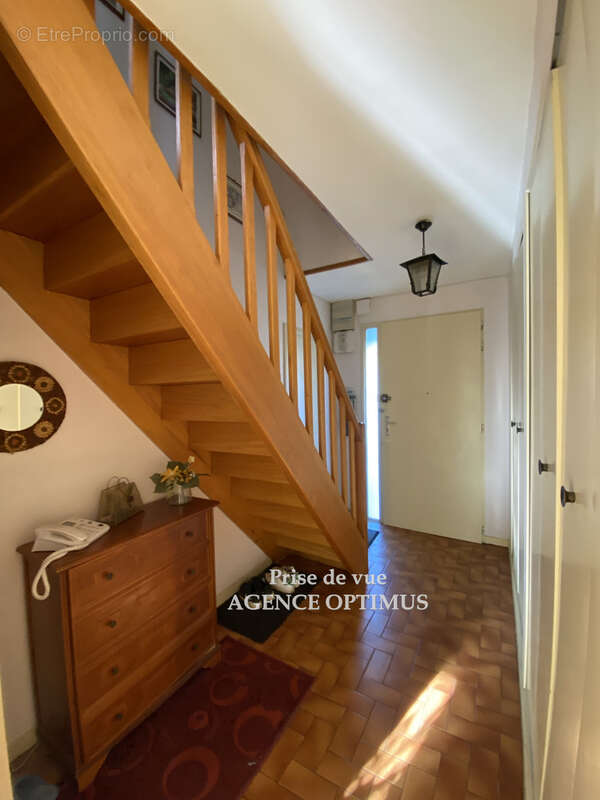 Maison à VILLENEUVE-LA-GUYARD