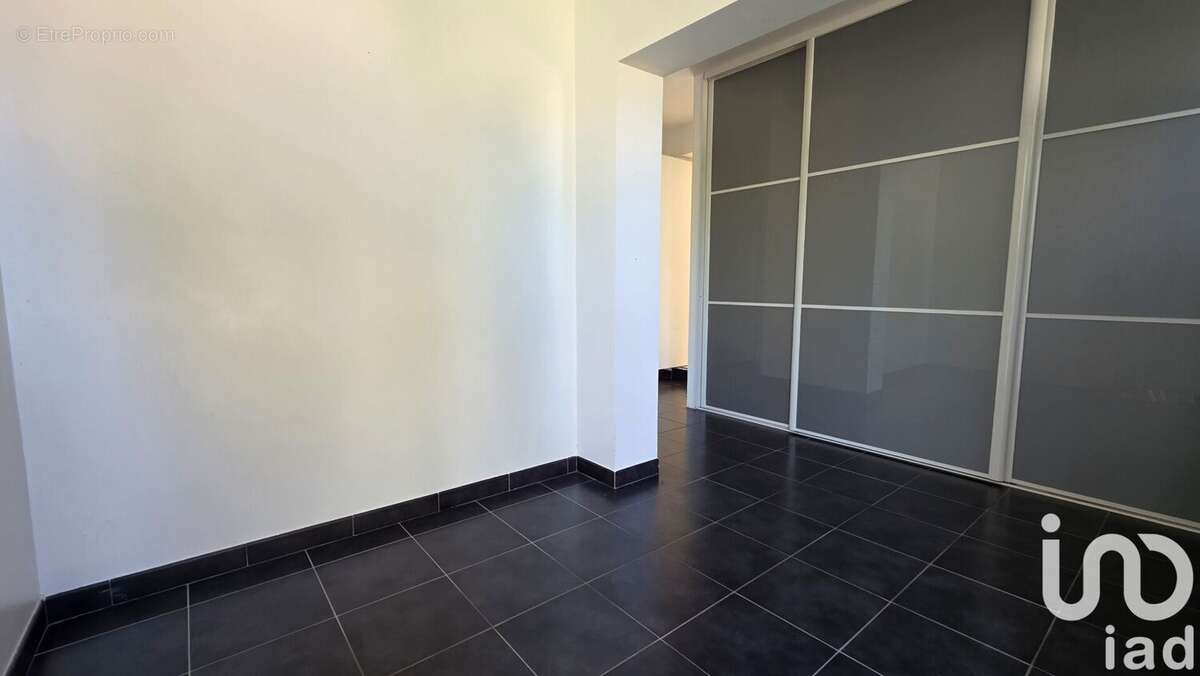 Photo 8 - Maison à VARENNE-SAINT-GERMAIN