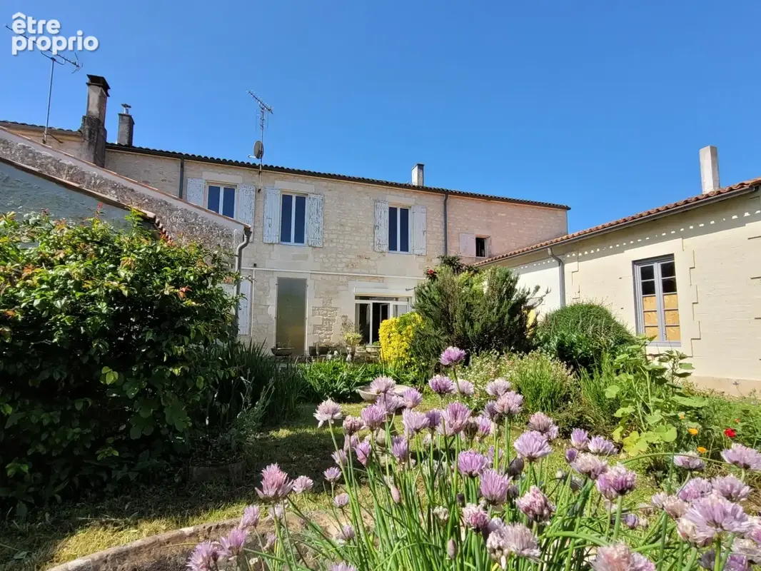 Maison à BORDS