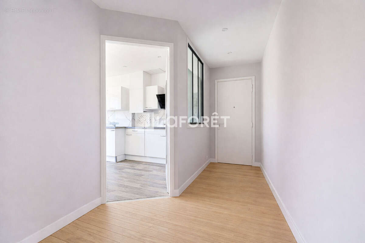 Appartement à SURESNES