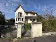 Maison à LE PLESSIS-BELLEVILLE