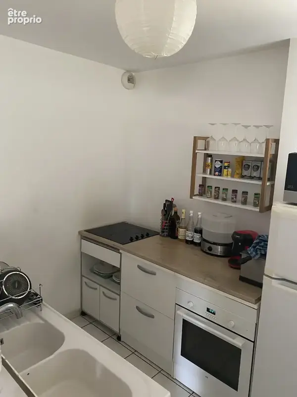 Appartement T2 + cour et places de parking - photo 5