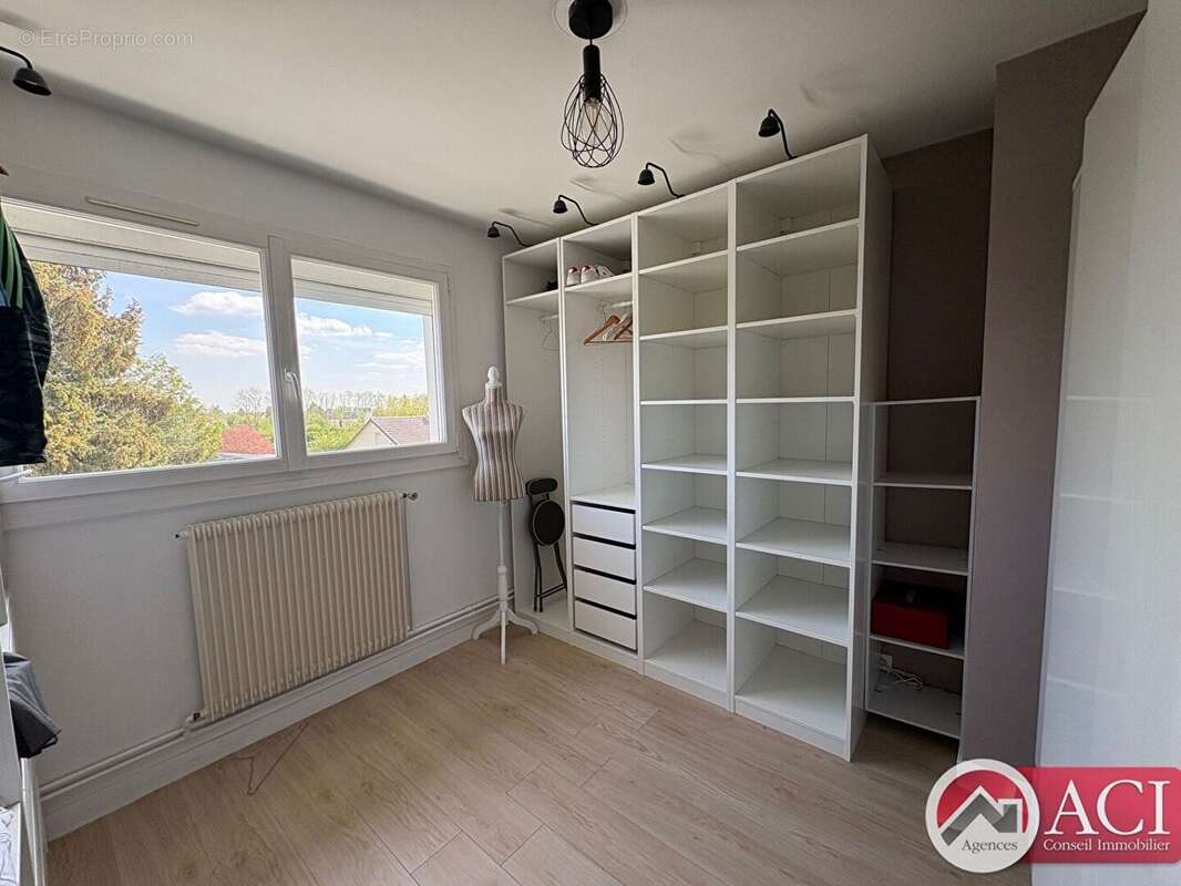 Maison Spacieuse de 8 pièces sur la N1 - photo 8