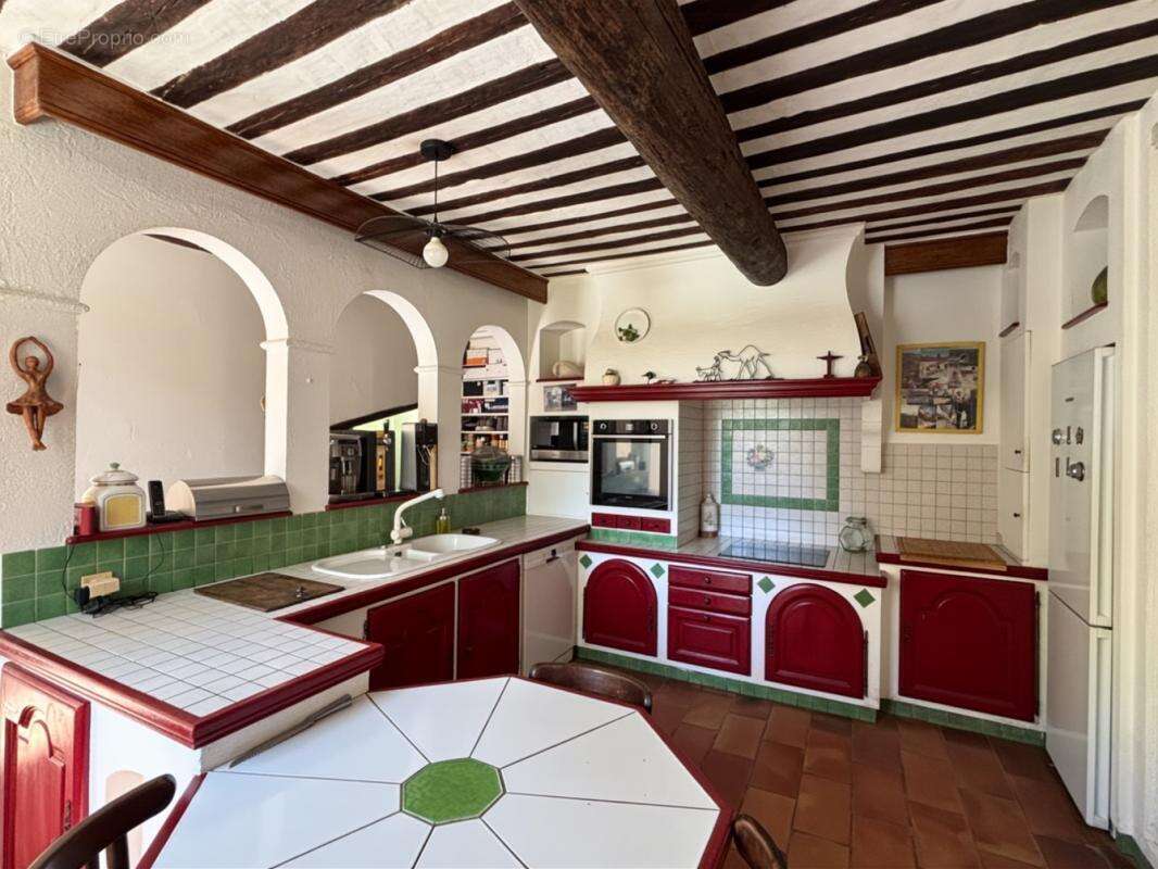 Maison à CADEROUSSE