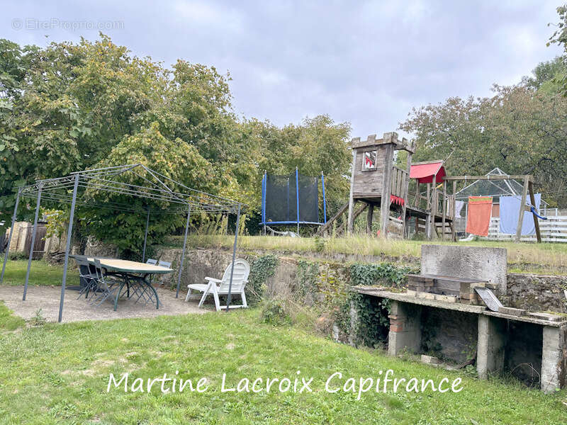 Maison à SCEAUX-SUR-HUISNE