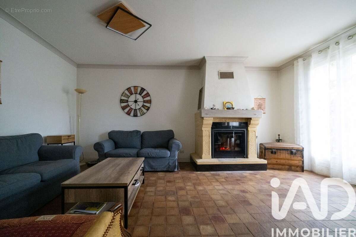 Photo 3 - Maison à TERRASSON-LAVILLEDIEU