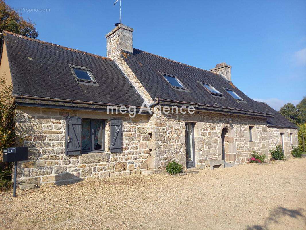 Maison à GUERLESQUIN