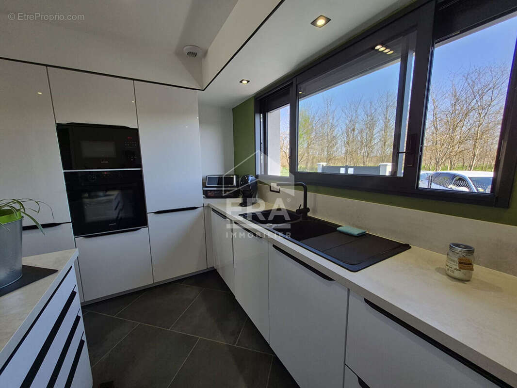 Maison 130m² à vic-en-bigorre - photo 4