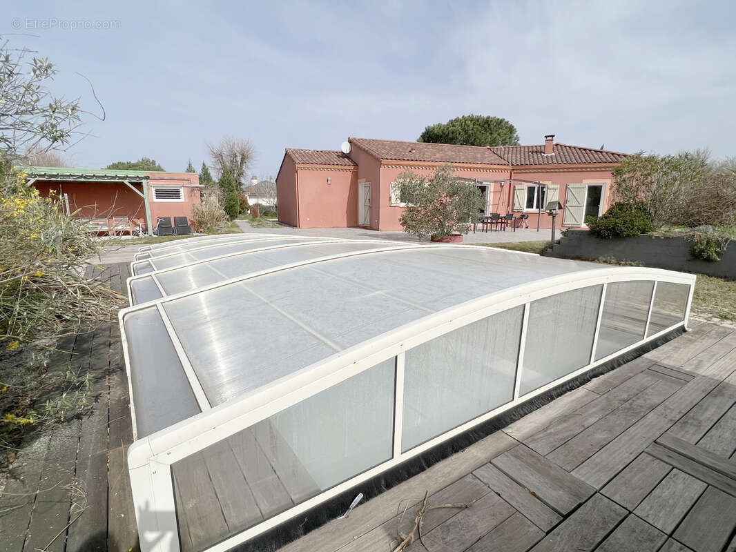 Belle villa avec piscine au calme - photo 14