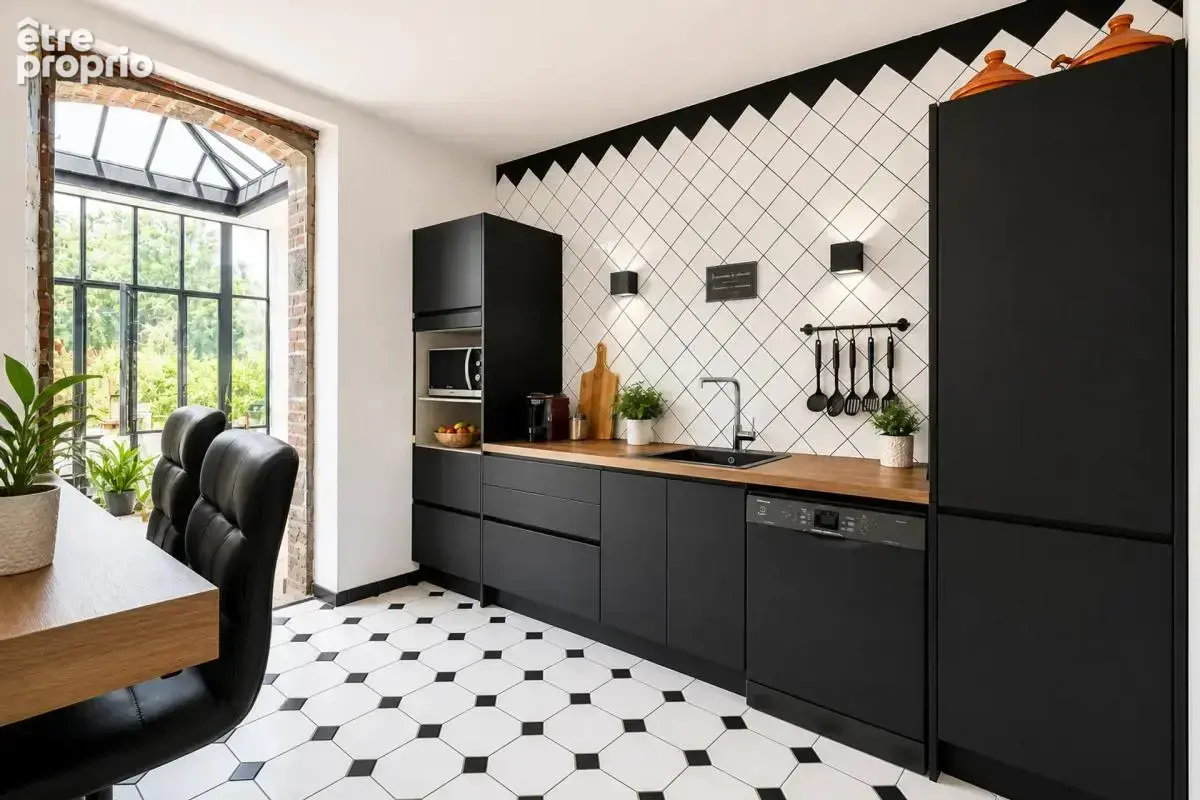 Maison de 7 pièces de 185 m² à Montmirail - photo 2