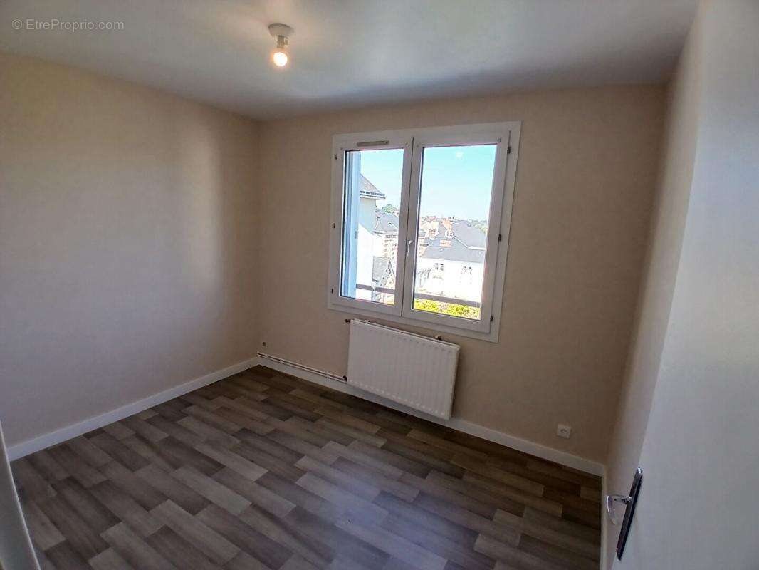 Appartement hyper-centre de Laval T3 avec balcon - photo 9