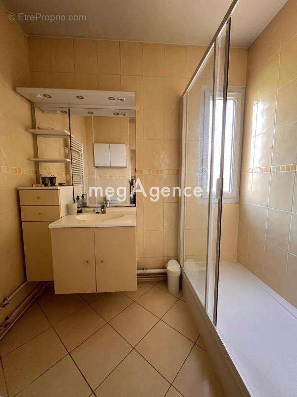 Appartement à SAINT-NOM-LA-BRETECHE