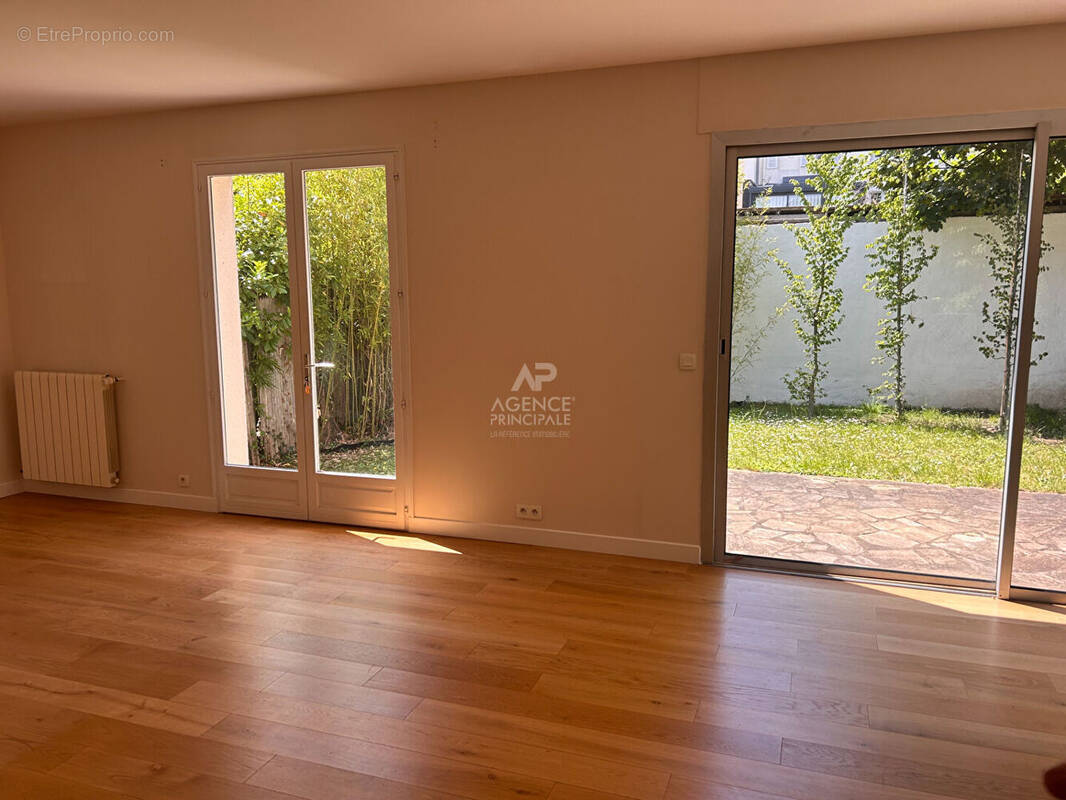 Maison à MAISONS-LAFFITTE