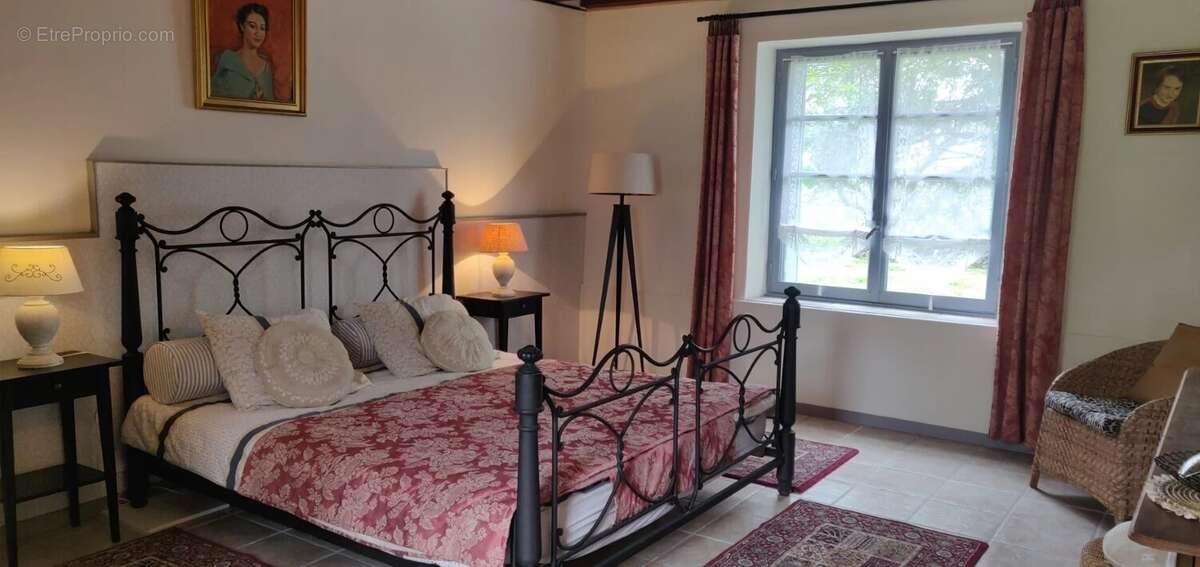 Maison à VILLENTROIS