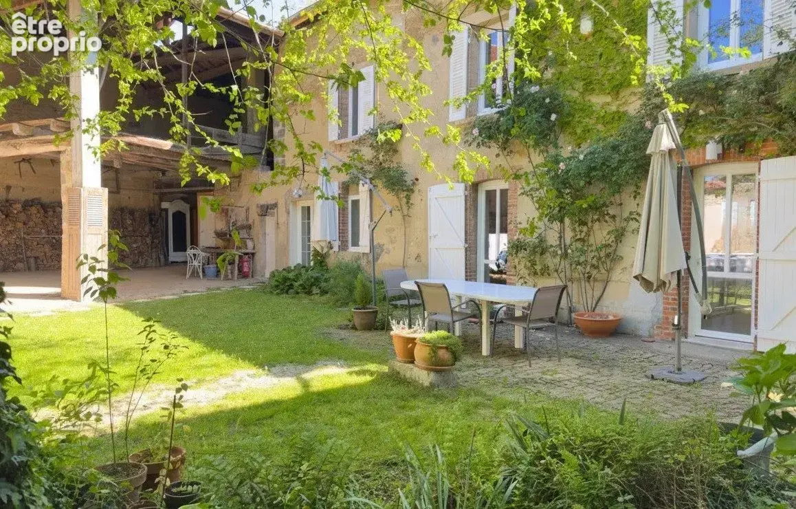 Photo Maison à La Cote-Saint-Andre au prix de 459 000€