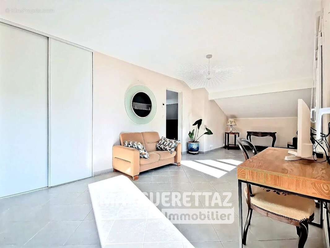 Appartement à FESSY