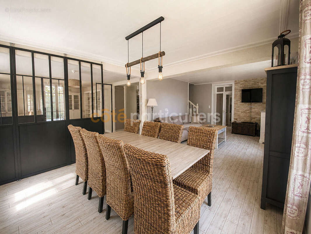 Maison Familiale - 6 chambres à Saint-Michel-En-L'Herm - photo 5