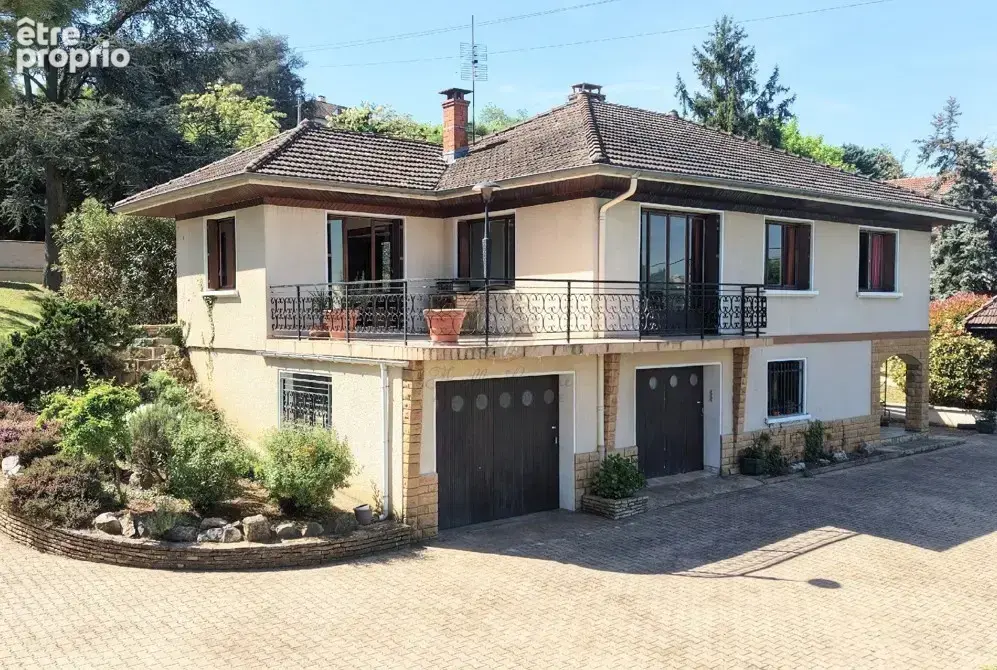 Maison à SAINT-GENIS-LAVAL