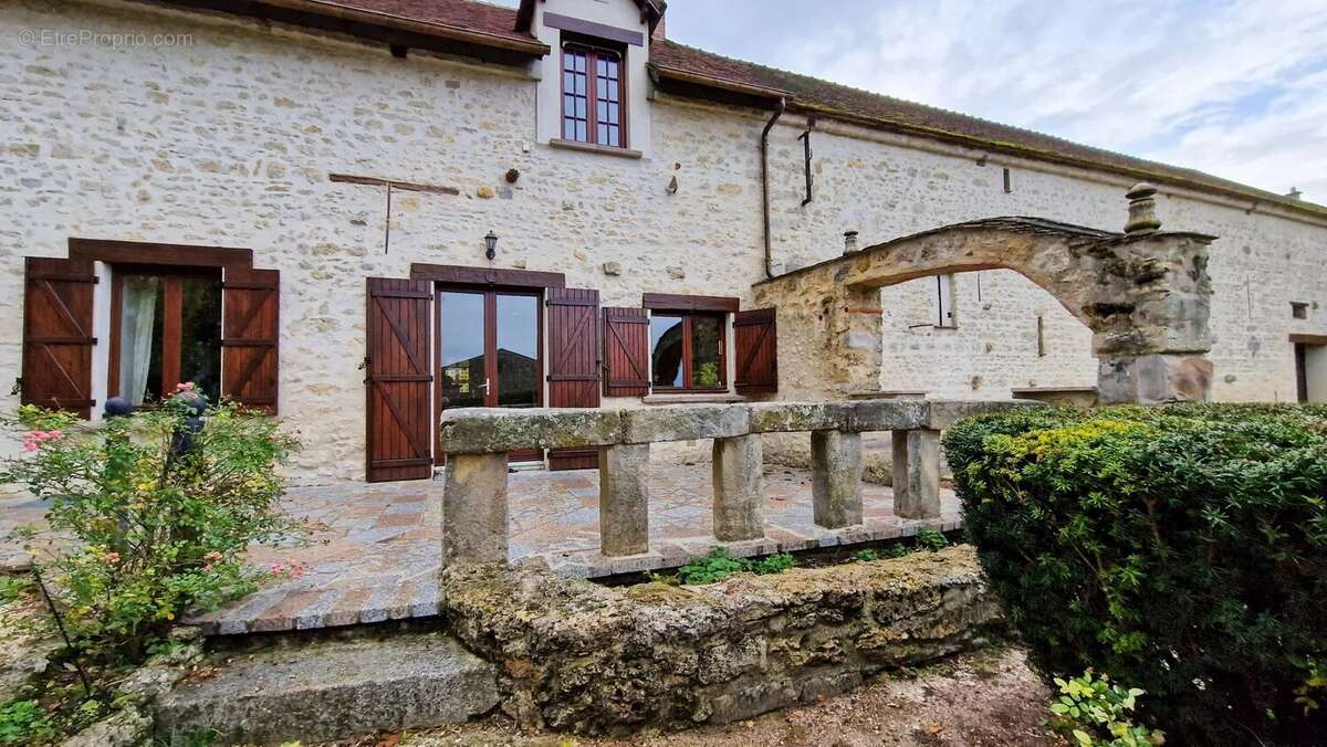 Maison à CHEVRAINVILLIERS