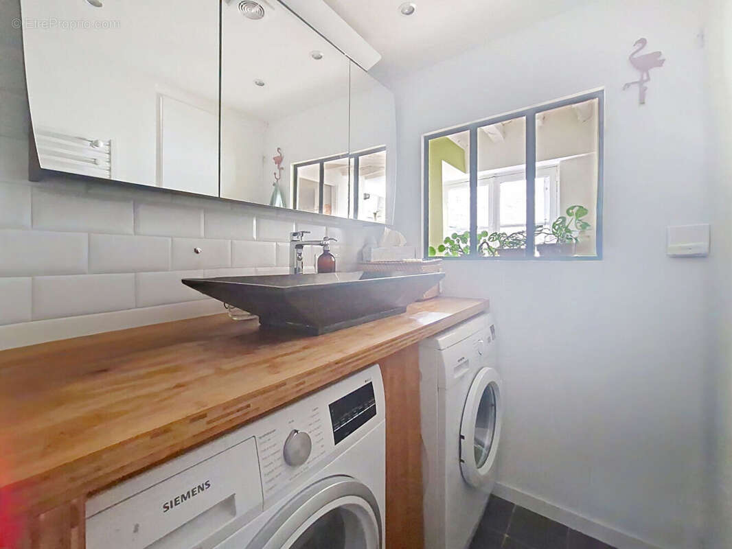 Appartement à PARIS-2E