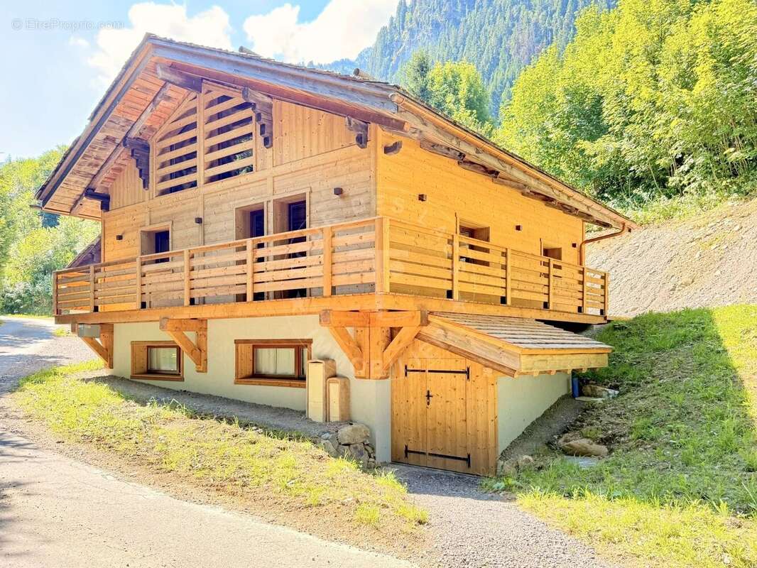 Maison à LA CLUSAZ