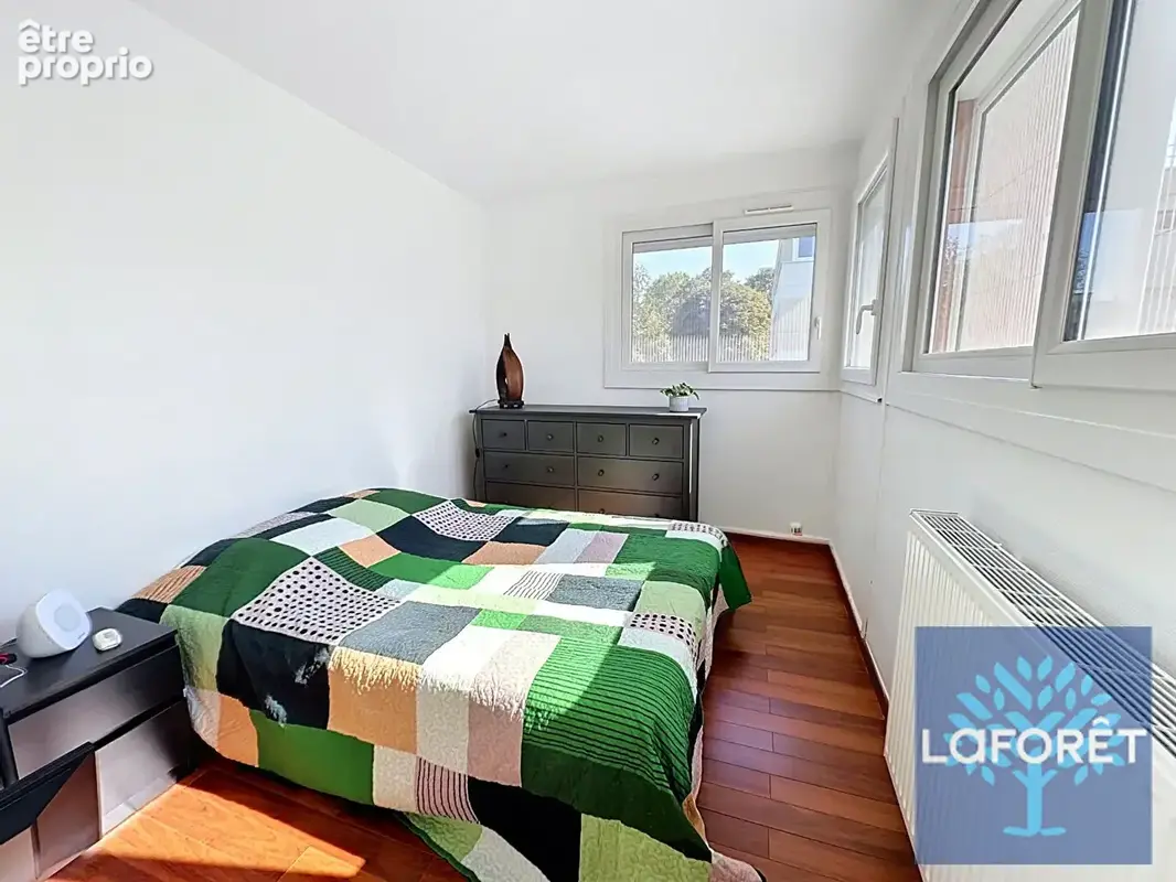 Appartement F3 65,72 m² Résidence sécurisée au coeur d'un grand parc - photo 9