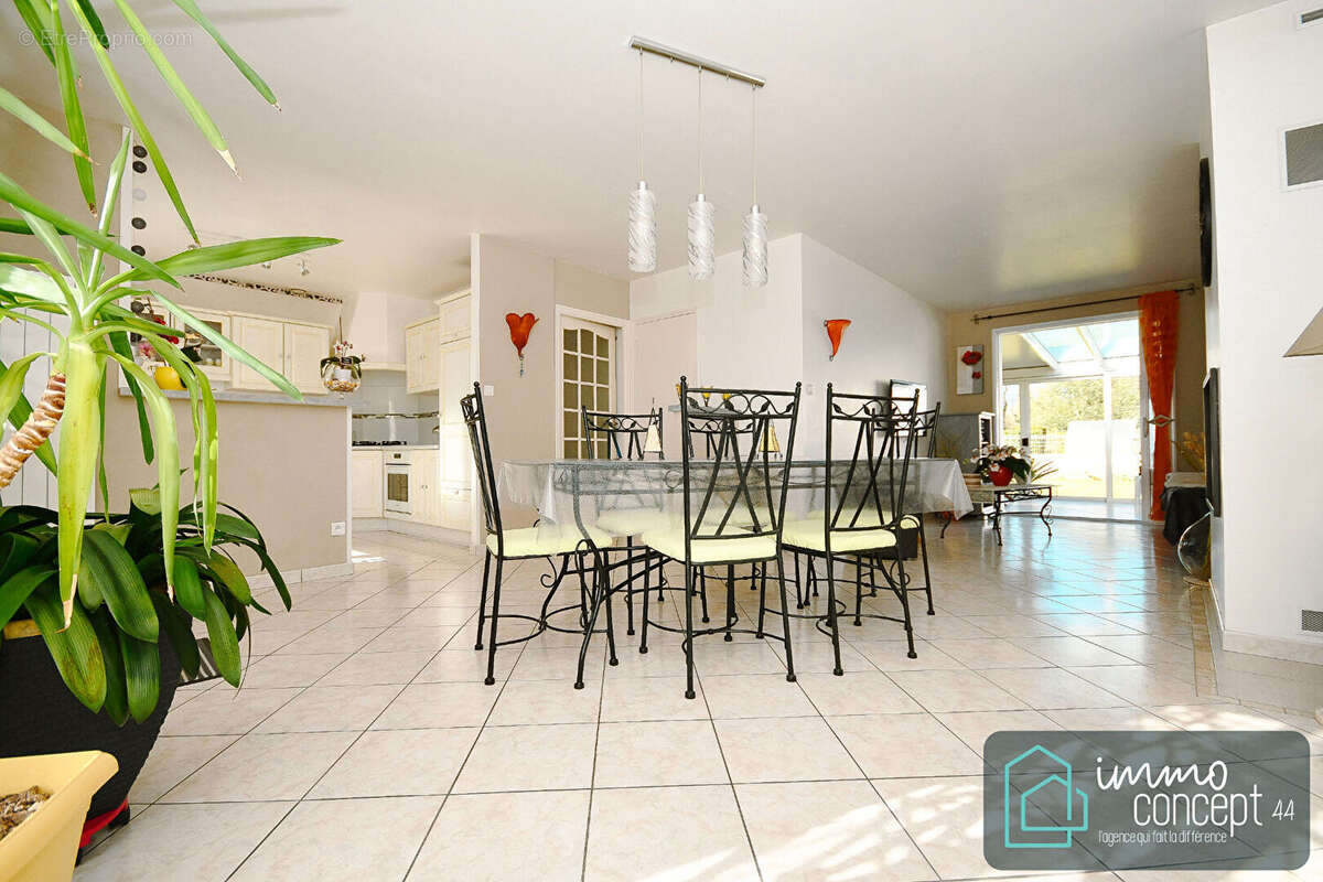 Maison à SAINT-AIGNAN-GRANDLIEU