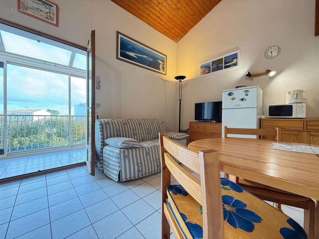 Appartement à VAUX-SUR-MER