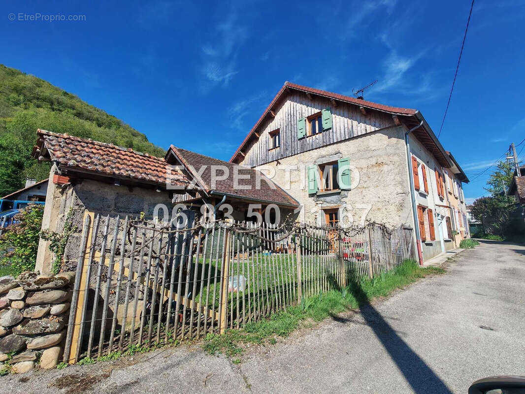 Maison à APPRIEU