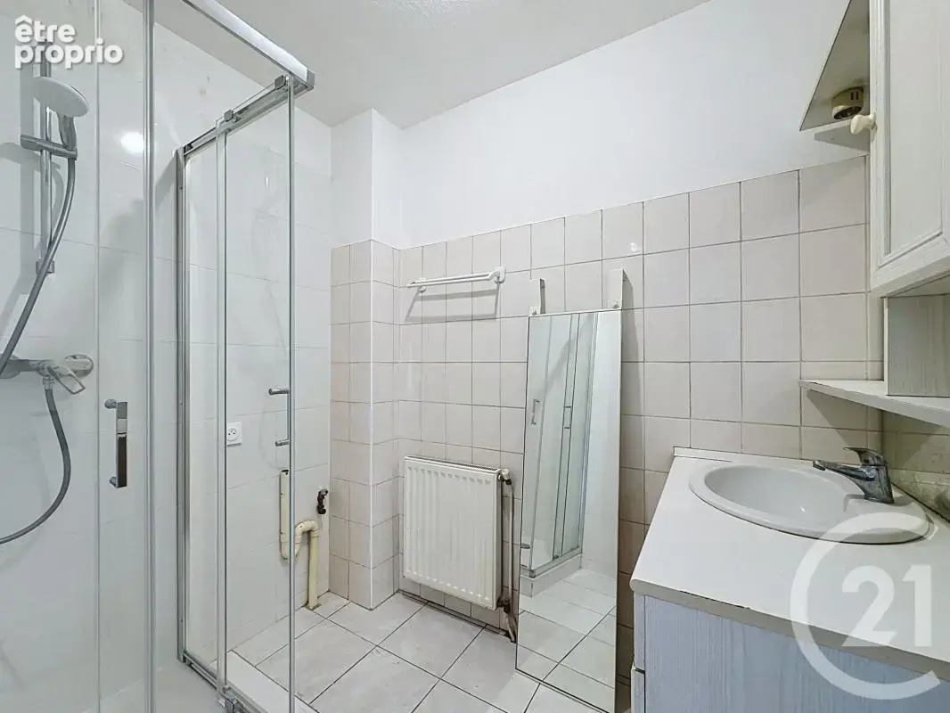 Appartement 43 m² à Villeurbanne  - photo 5