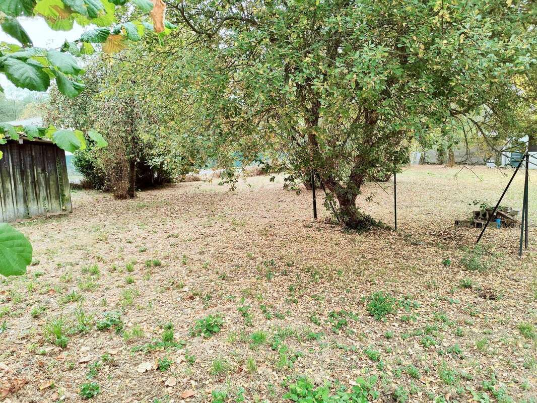 Photo 2 - Terrain à SAINT-MAGNE