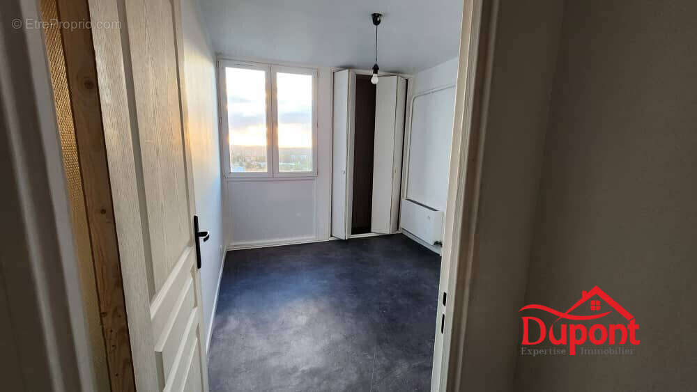 Appartement à SIN-LE-NOBLE