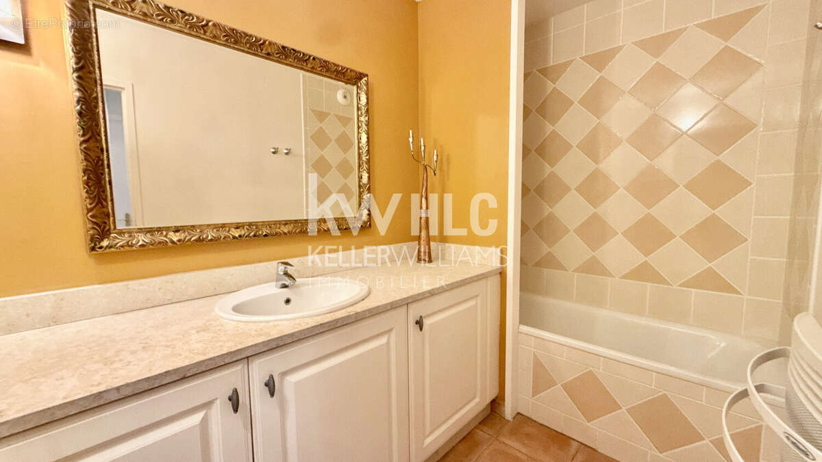 Appartement 76 m² à Saumane-De-Vaucluse  - photo 5