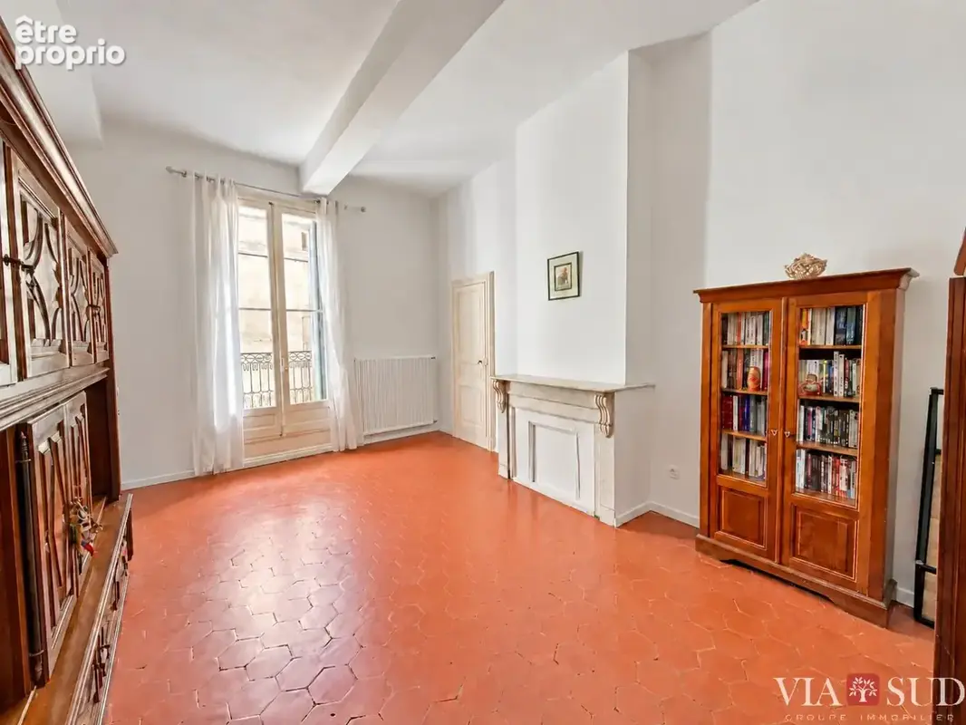 Appartement 5 pièces de 107,97 m² en plein cur de Béziers, rue piétonne commerçante - photo 2