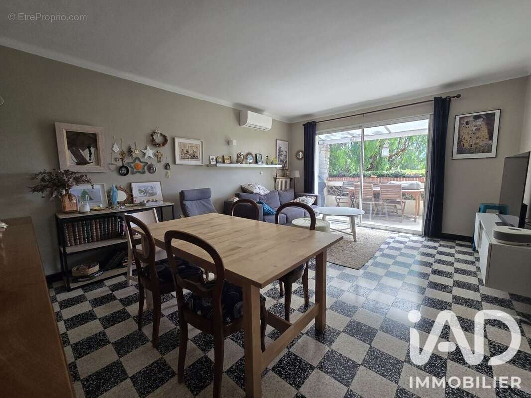 Photo 2 - Maison à HYERES