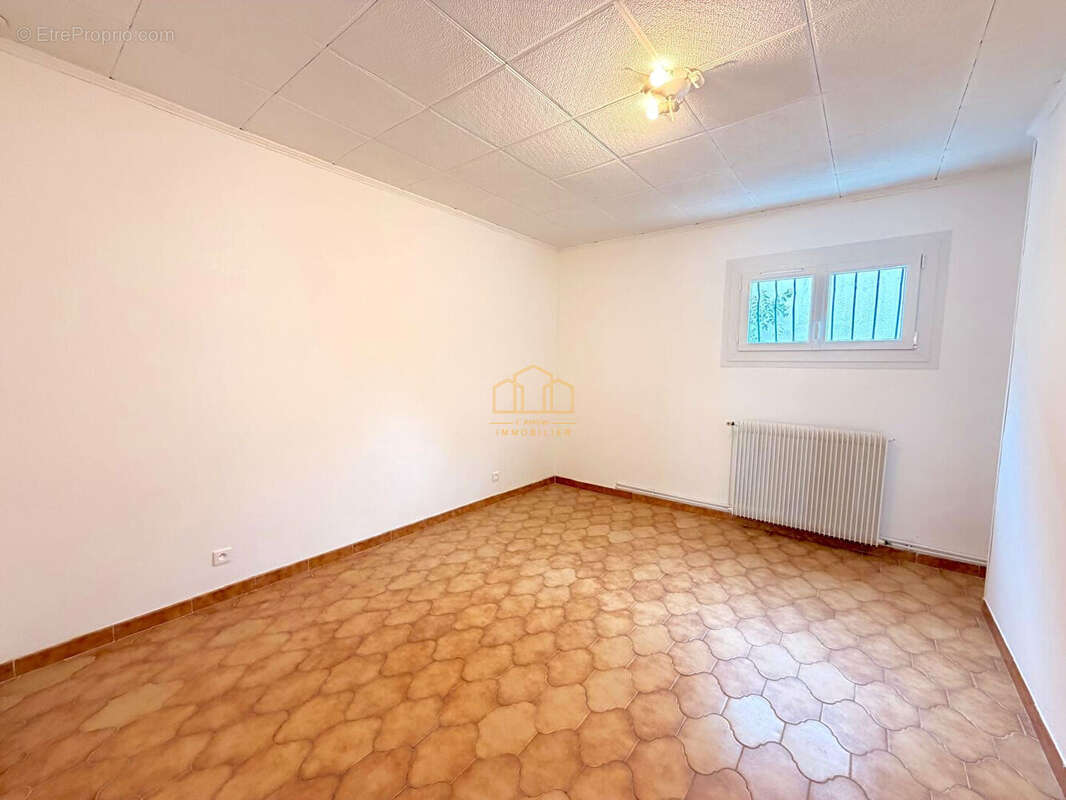 Maison T4 avec dépendance T2 à vendre au centre-ville de Gujan-Mestras - photo 11